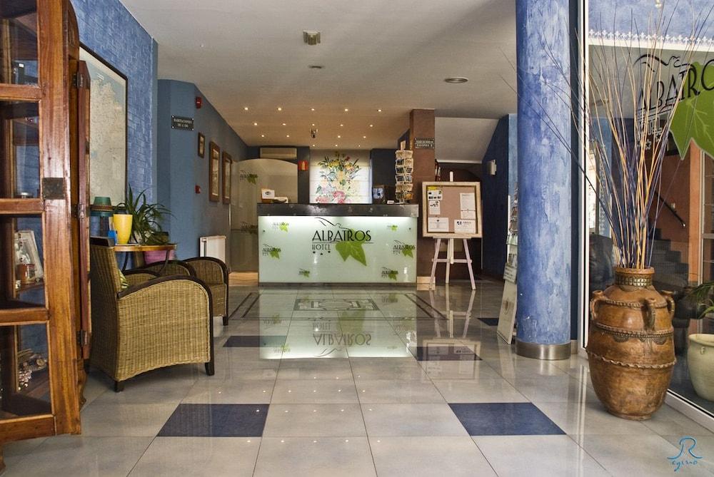 Arha Villa De Suances - Antiguo Albatros Екстериор снимка